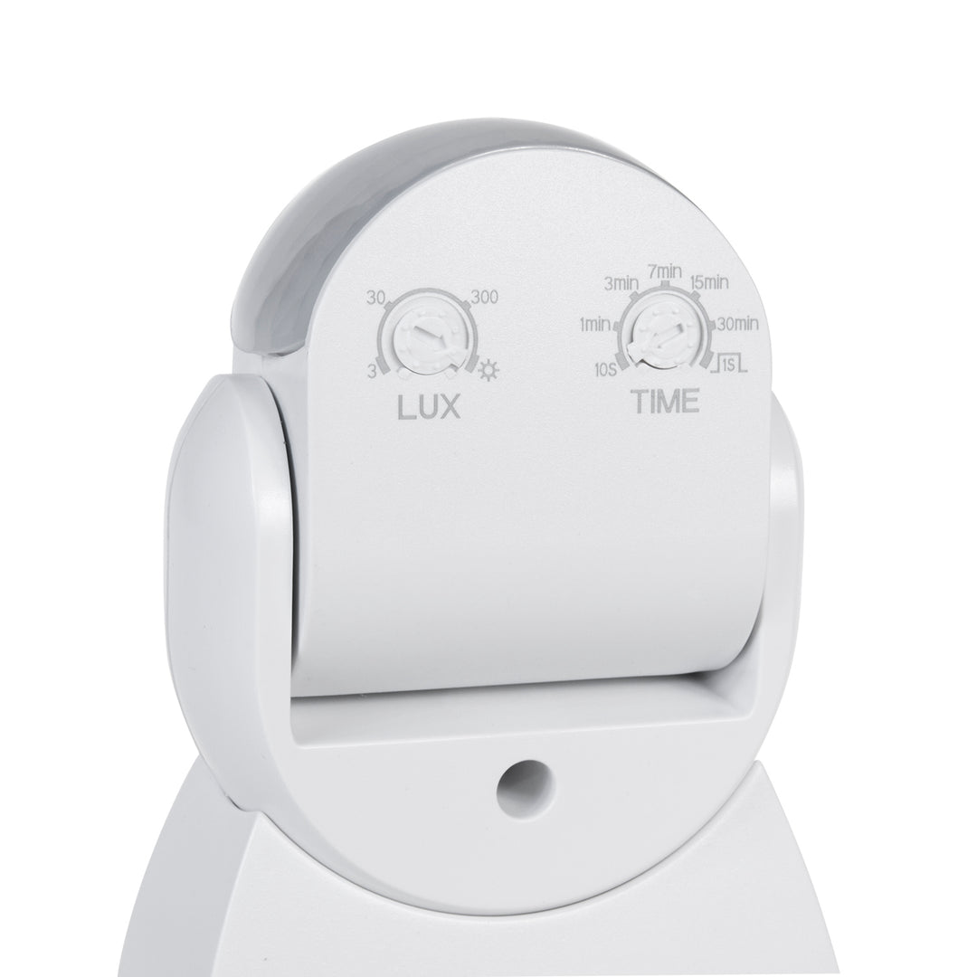 Infravörös mozgásérzékelő távirányítóval IP65, max 800W (izzó), max 1200W (LED) MCE241 Maclean Energy