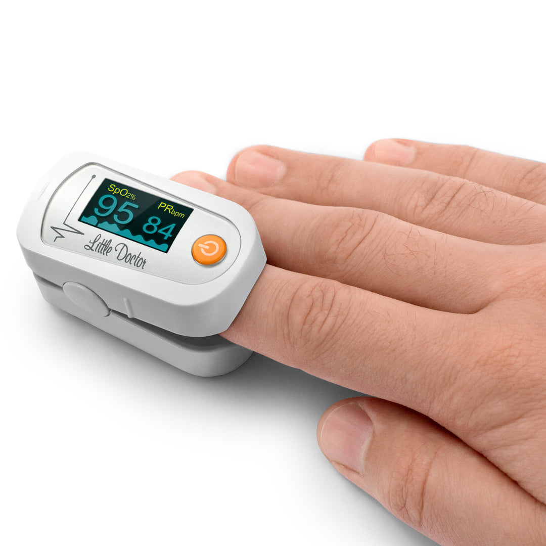 Little Doctor MD300C23 pulzoximéter, elemekkel együtt