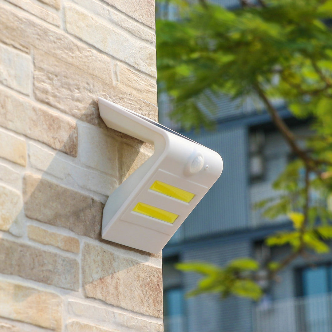 Kiváló minőségű AB LED-es napelemes lámpa GV18W / LED SOL GV18W