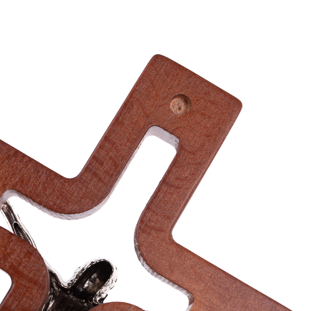 Fából készült lógó kereszt, modern, barna 18x12x1.4cm