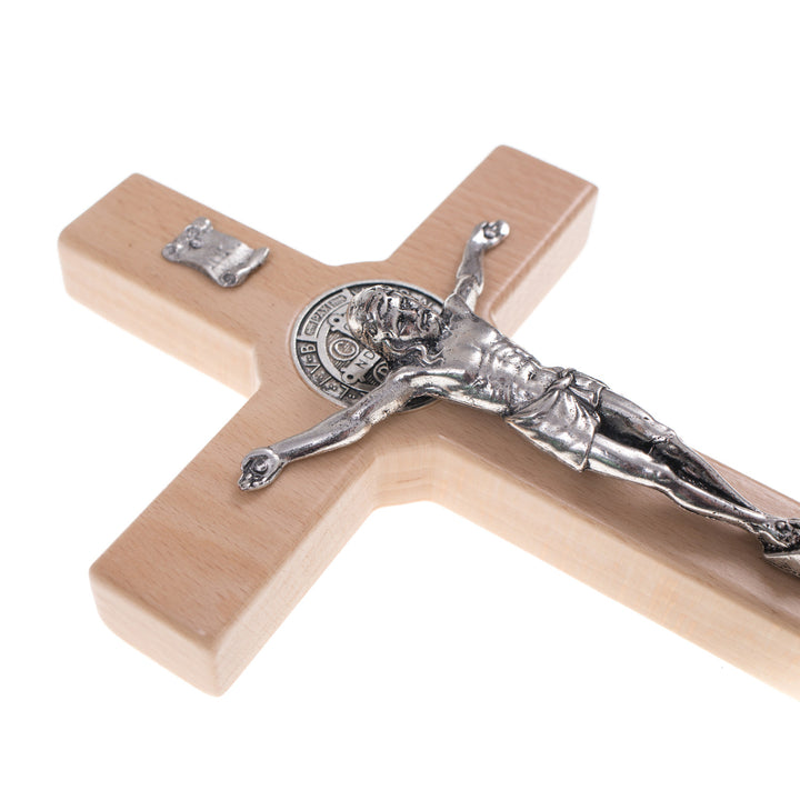 Fából készült akasztós Szent Benedek kereszt passzéval natúr 22x12x1.8cm