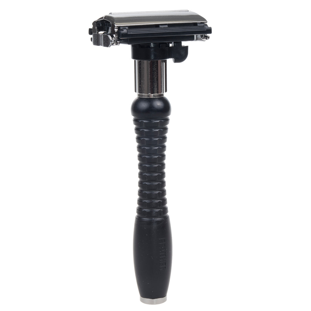 Feather DER-A borotva cserélhető pengékkel. Rozsdamentes acél fej. 2 beállítás, pillangónyitás.