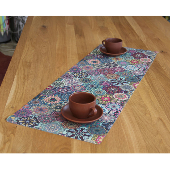 Bertoni asztali futó, filc, 95x33cm, Valencia mintás mintával
