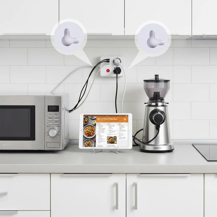Maclean konnektor, hosszabbító kábel 2 aljzat + 3xUSB, 110-240V AC 50/60Hz, 2.1A max 2500W, 3 m, fehér, MCE388 W