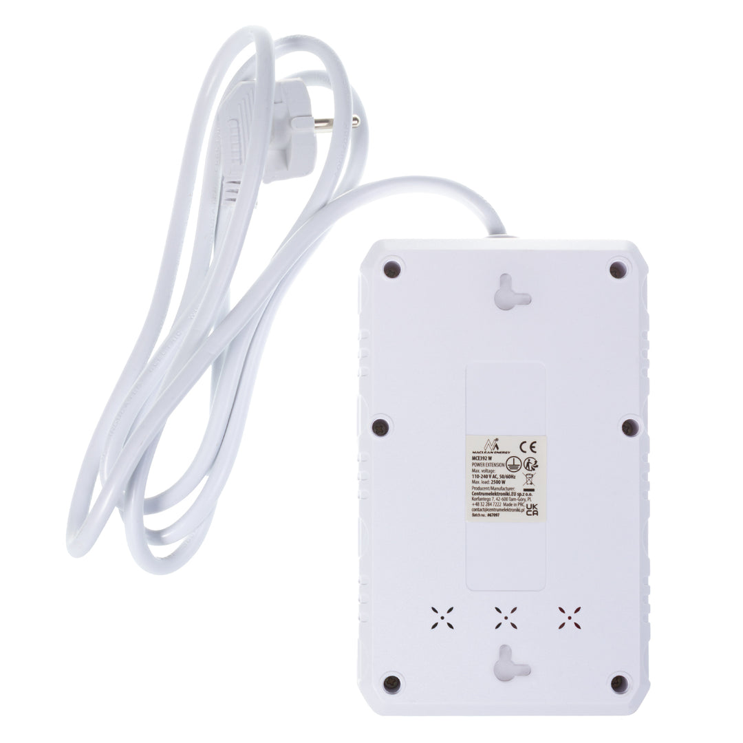 Maclean konnektor, 4 csatlakozós hosszabbító kábel + 3xUSB, 110-240V AC 50/60Hz, 2.1A max 2500W, 1.5m, fehér, MCE392 W
