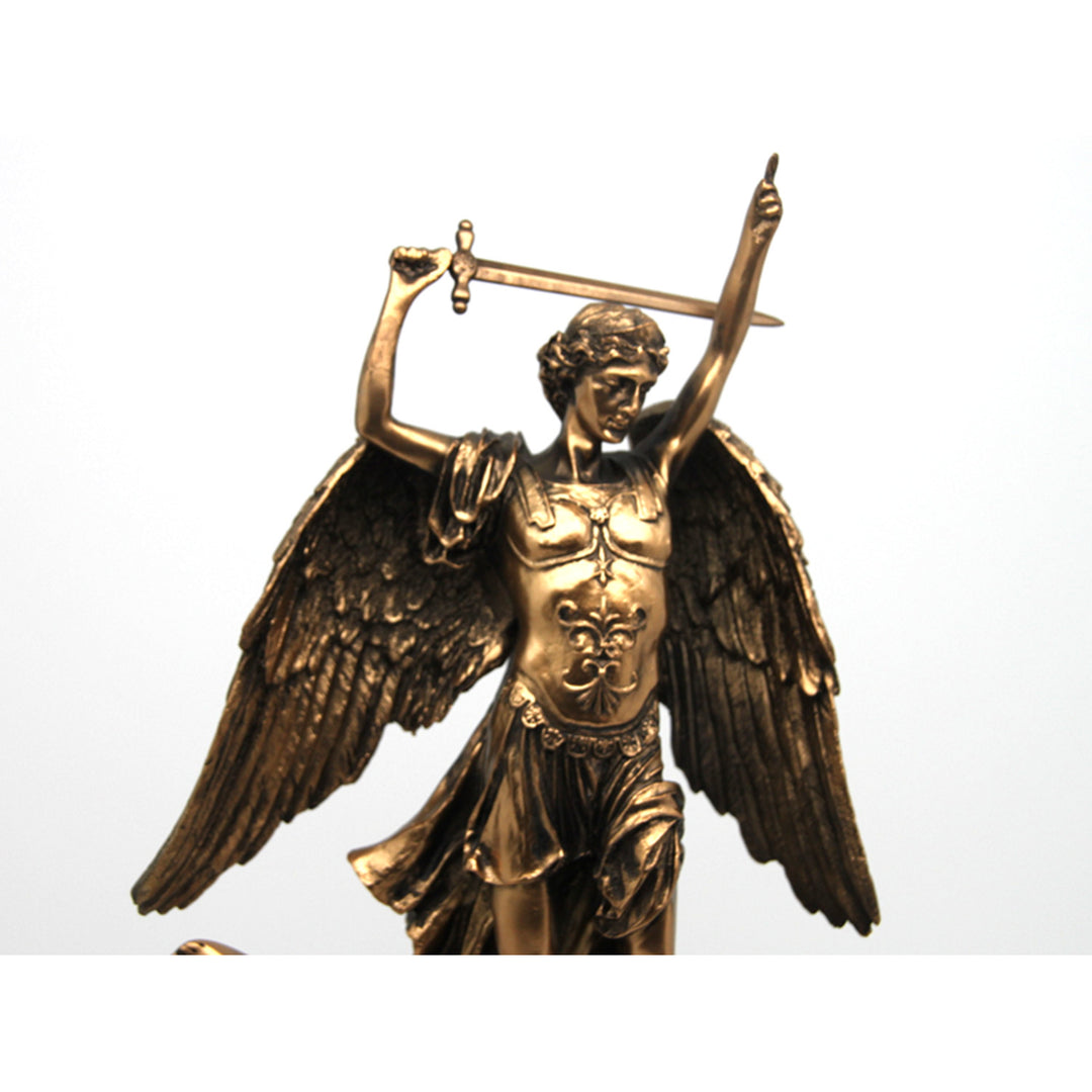 Mihály arkangyal figura, óra, bronz vallásos szobor, Isabel királynő