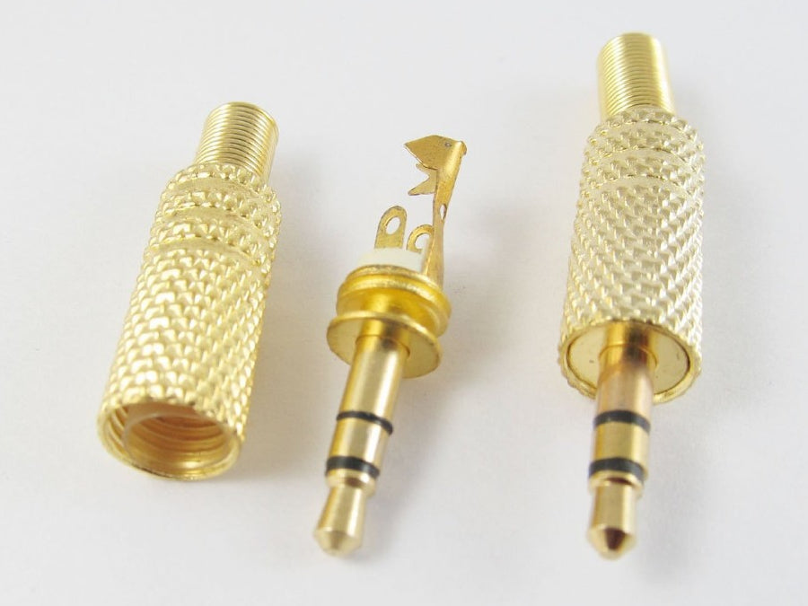 Csatlakoztasson egy kicsi 3,5 mm-es sztereó goldw jack-et fémházzal