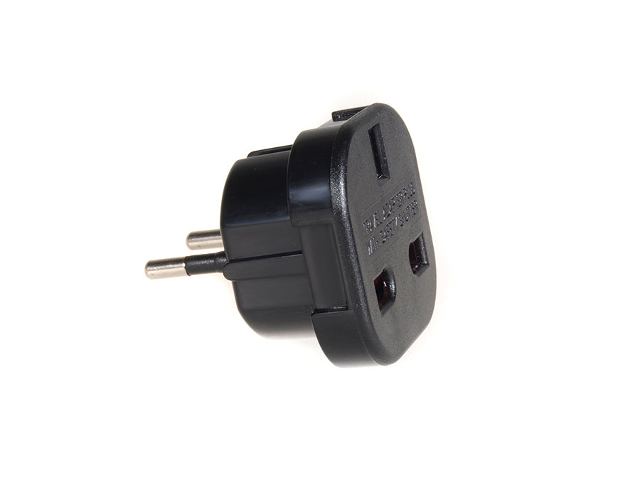 Egyesült Királyságból EU-ba adapter Maclean modell - MCE72