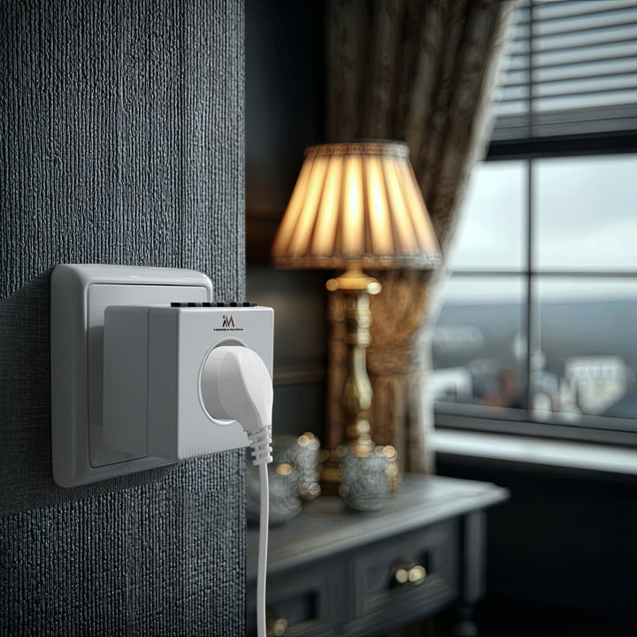 Programozható digitális időzítő Schuko 3600W max 156 program Maclean Energy MCE30