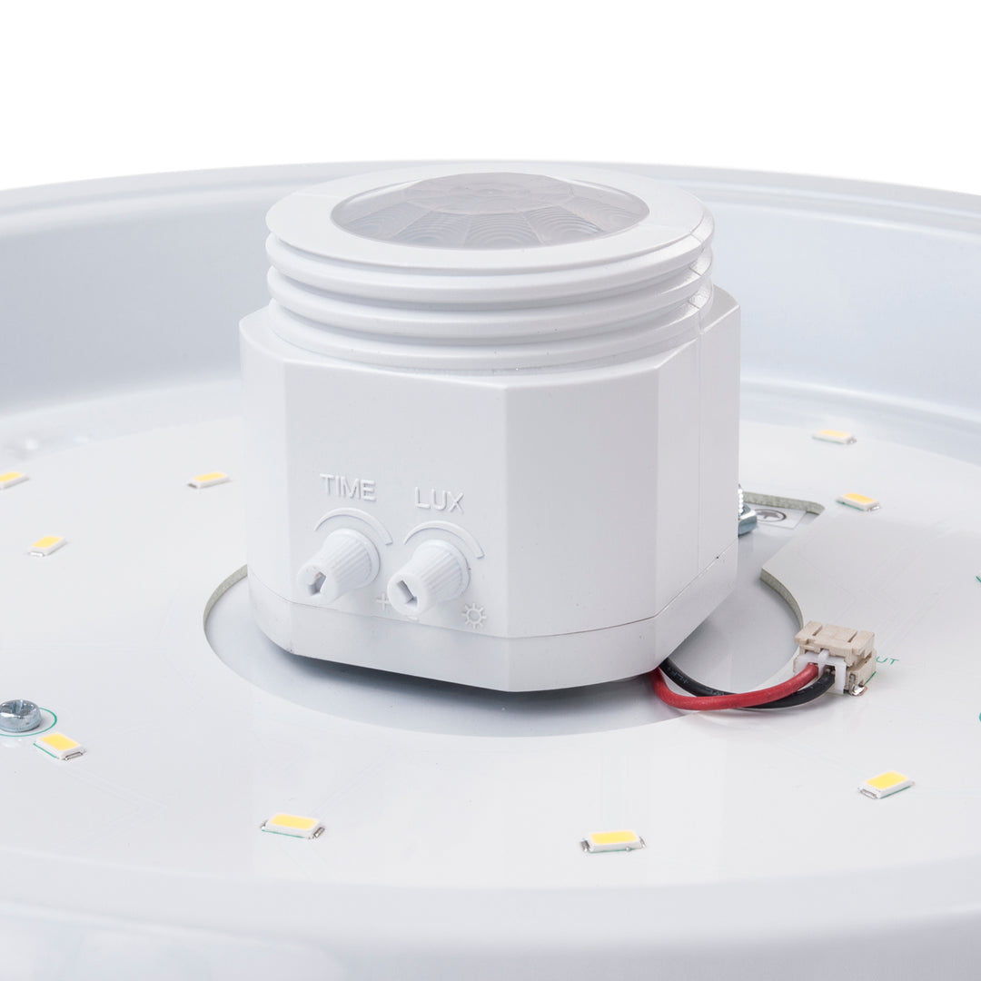 LED Mennyezet 12W Maclean Energy MCE131 mozgató érzékelővel 6m tartományban