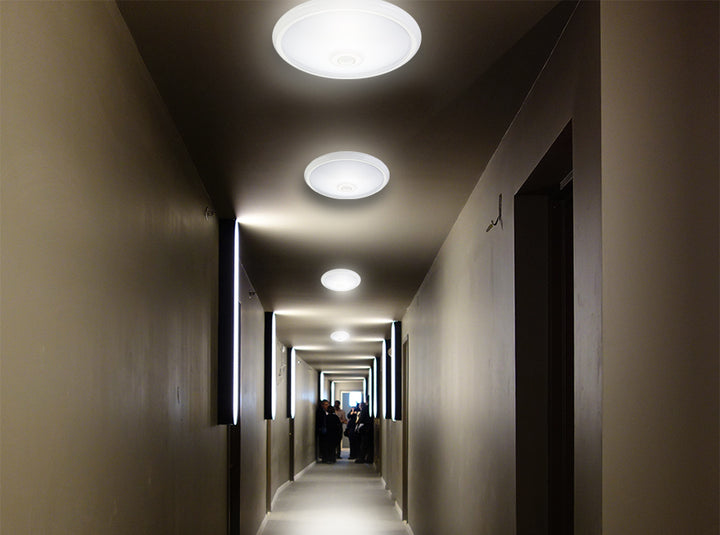 LED Mennyezet 12W Maclean Energy MCE131 mozgató érzékelővel 6m tartományban