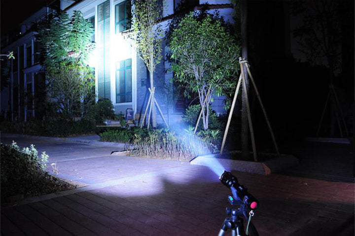 Cree 800 lumenes LED-es zseblámpa Maclean Energy MCE220 + töltő + kerékpártartó