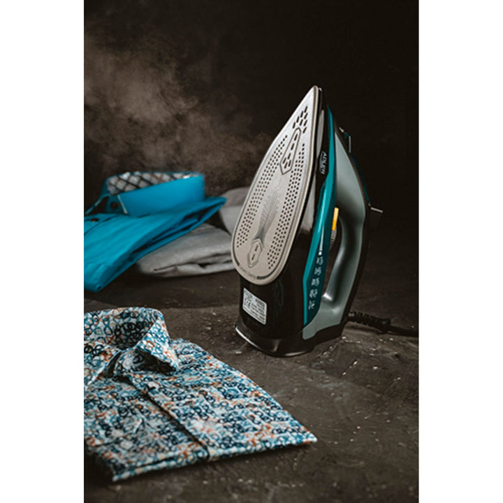 Multifunkciós gőzölős vasaló kerámia talppal 3000W Adler AD 5032