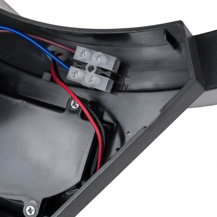 Infravörös mozgásérzékelő LED lámpa MCE290 B 800lm 10W IP54 Maclean Energy szín fekete