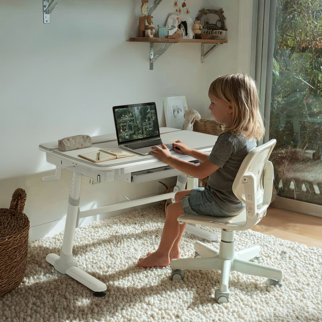 Ergo Office ergonomikus, állítható magasságú gyermek íróasztal, szürke, max 100kg, ER-417 2cz