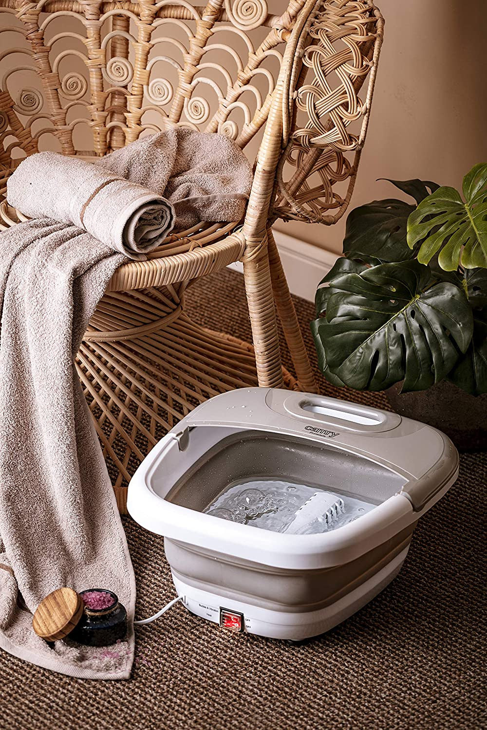 Camry CR 2174 Összecsukható lábmasszírozó automata vízmelegítő funkcióval