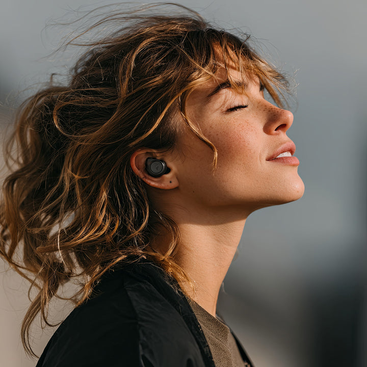 TWS BT 5.1 Audiocore fülhallgató 300mAh töltőalappal, 30mAh fejhallgató, fekete AC580