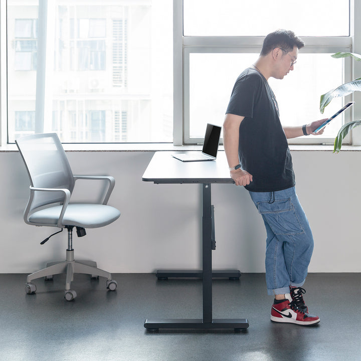Ergo Office elektromos íróasztal, állítható magasságú, szürke, max. magasság 118 cm 50 kg - ülő/állványos íróasztallal, ER-434