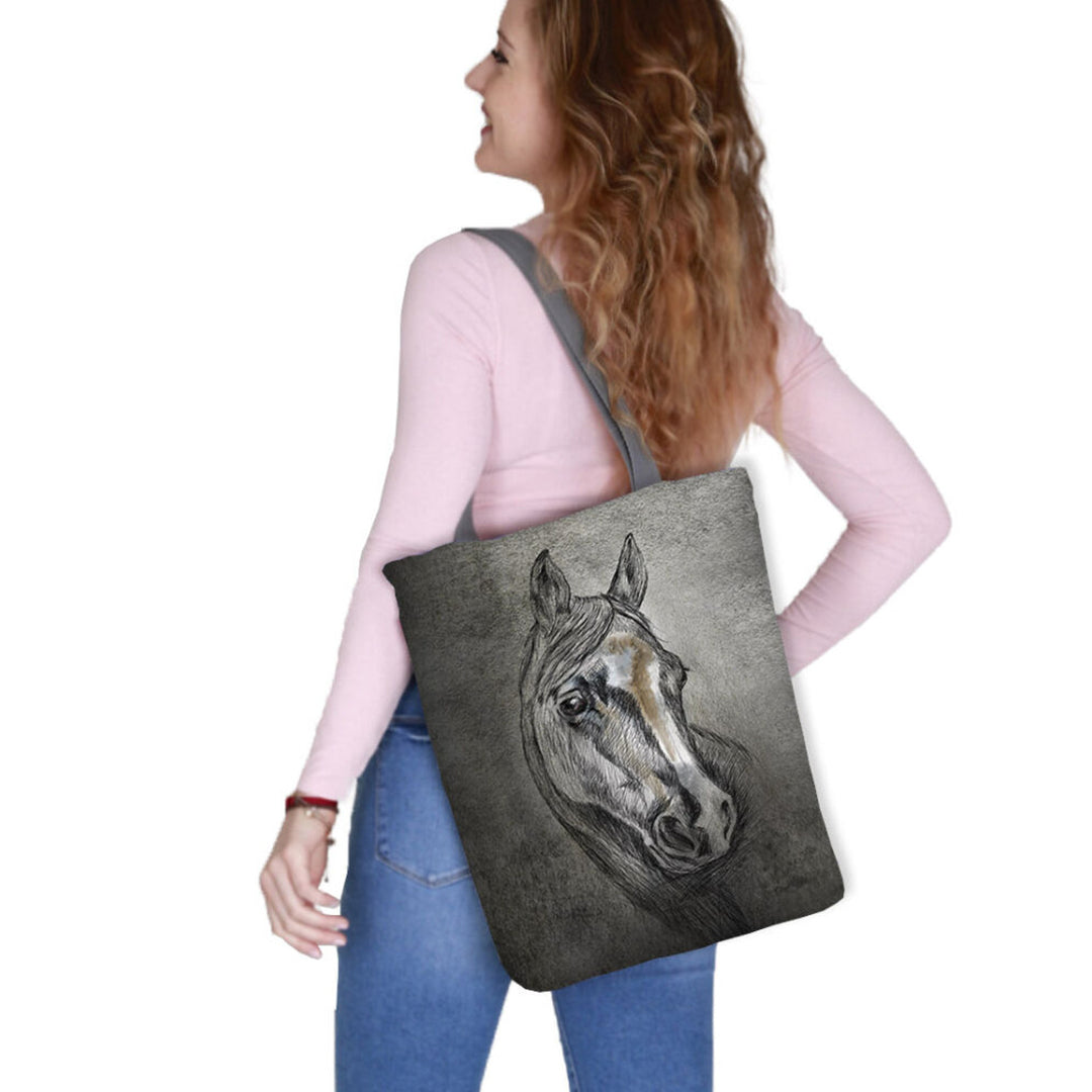 Vászon válltáska, cipzárral záródó, méretei 36x40 cm, Lord nyomtatott mintával