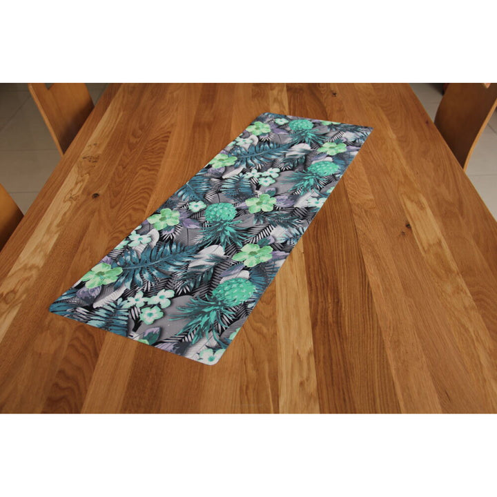 Bertoni asztalterítő, környezetbarát filc, méretek: 95x33 cm, Lambada Green nyomtatott mintázat