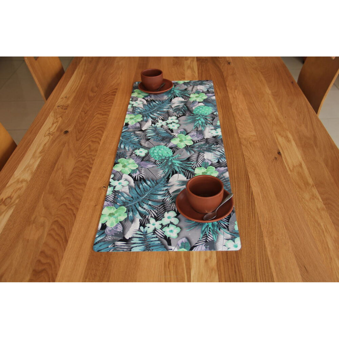 Bertoni asztalterítő, környezetbarát filc, méretek: 95x33 cm, Lambada Green nyomtatott mintázat