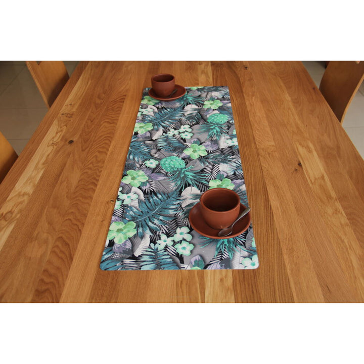 Bertoni asztalterítő, környezetbarát filc, méretek: 95x33 cm, Lambada Green nyomtatott mintázat