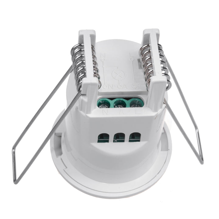 Maclean PIR mozgásérzékelő, mennyezetre szerelhető, hatótávolság 6m, max. terhelés 300/150W, MCE359