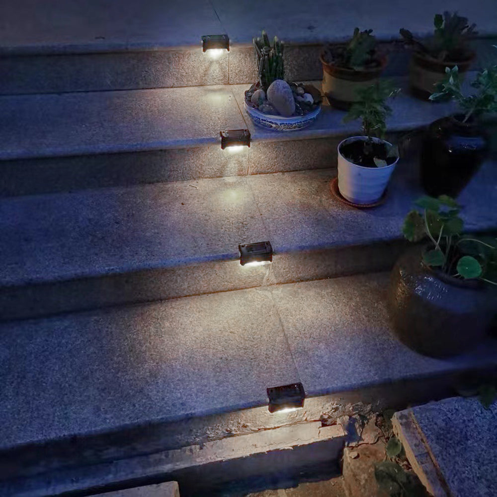 4x Maclean napelemes LED-es lépcsőfény IP44, 4000K, Ni-MH 100 mAh, 80x45x45mm, szürkületérzékelő MCE319