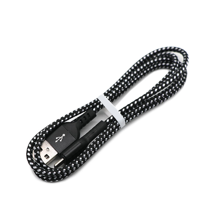 Maclean konnektor, 4 csatlakozós hosszabbító kábel + 2xUSB, kapcsolókkal, 250VAC/10A, 2.1A 5V, 1.5m, fehér, MCE229B + USB kábel MCE471