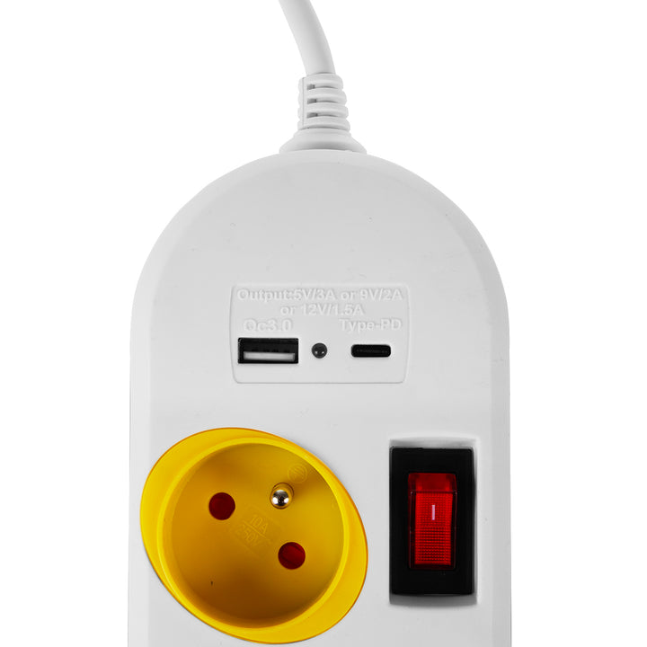 Maclean konnektor, 4 csatlakozós hosszabbító kábel + USB A/C, kapcsolókkal, 250VAC/10A, 1,5m, fehér, MCE508 W