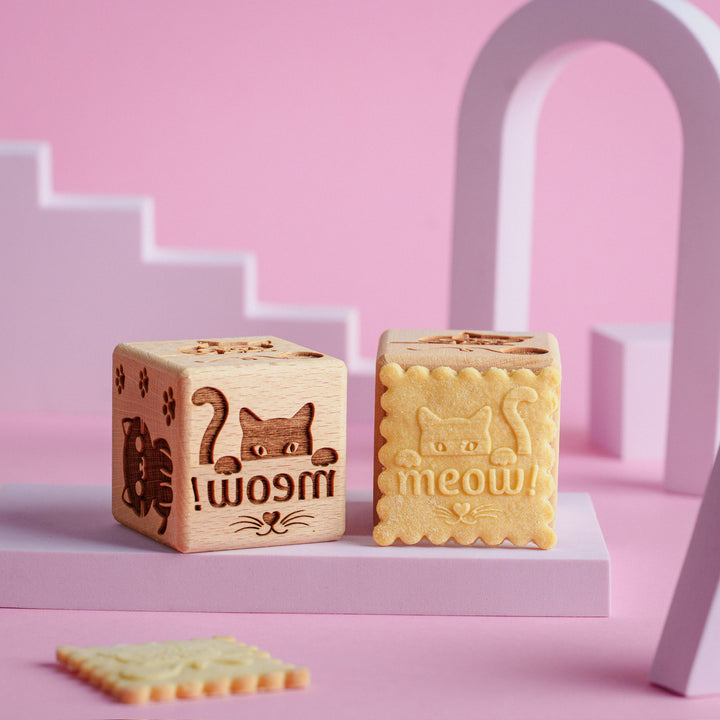 Goody Woody gravírozott tortakocka, 6 cm, bükkfa, 6 minta, macskák