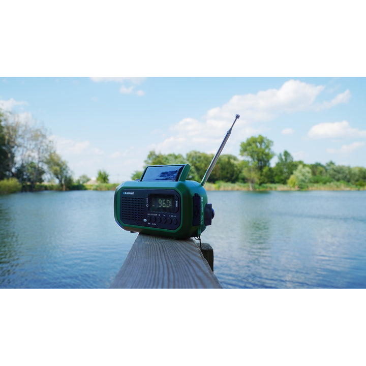 Blaupunkt hálózati/akkumulátoros rádió, LED-es zseblámpa, SOS jelzés, antenna, ER20
