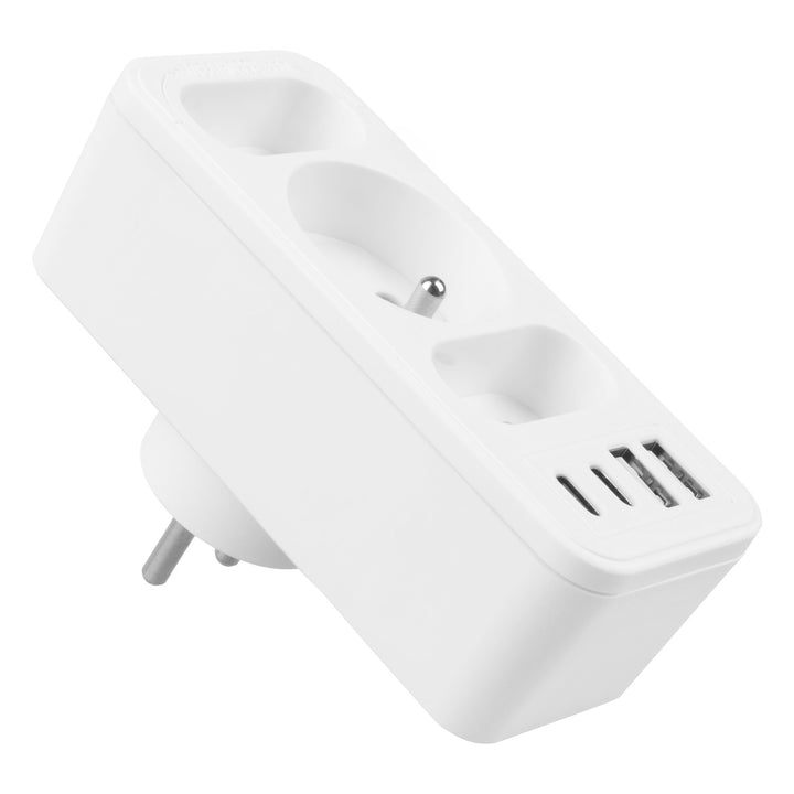 Áramkimenet x3 + 4xUSB Maclean, 3-aljzatos elosztó, 2xUSB A, 2xUSB C PD 20W, 1x16A + 2x6A, MCE248 F/W, 2 db.
