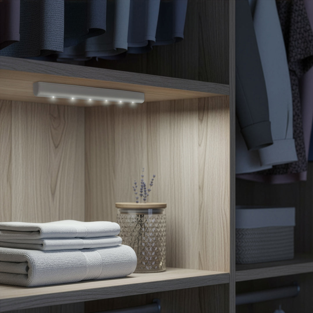 Maclean 6LED konyhai szekrény alatti lámpa, hosszúkás, mozgásérzékelővel, 5xAA, MCE123 + 5x AAA alkáli elem Varta Industrial