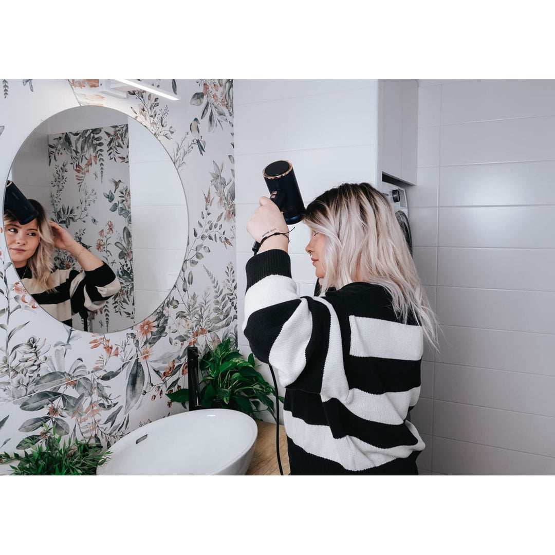 Concept ProfiCare hajszárító, BLDC motor, mágneses tartozékok, olajterápiás funkció, gyermekmód, hideg mód funkció, VV8100