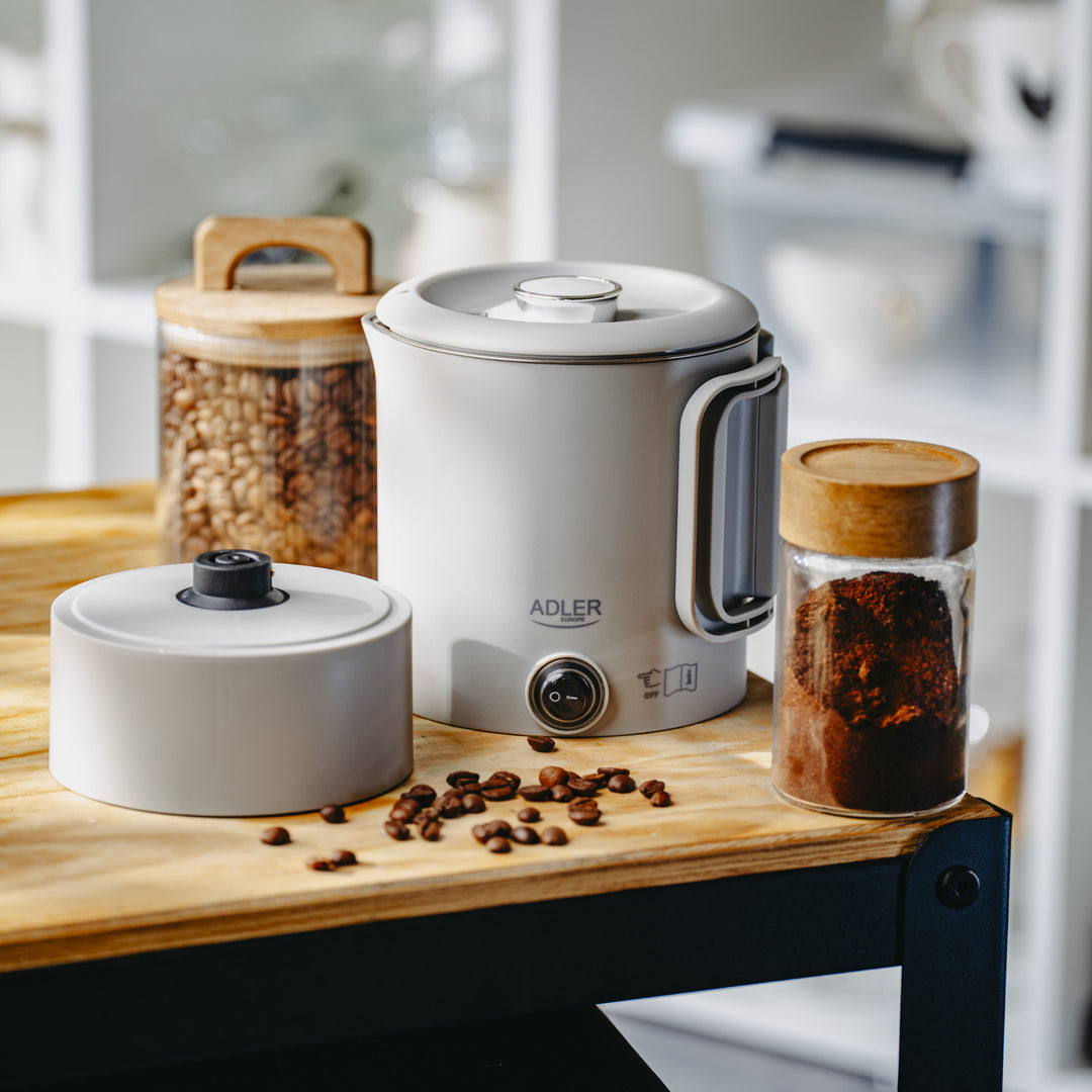 Adler elektromos vízforraló, utazó vízforraló, dupla falú, 0,8 l űrtartalom, max. teljesítmény 650 W, szürke, AD 1388