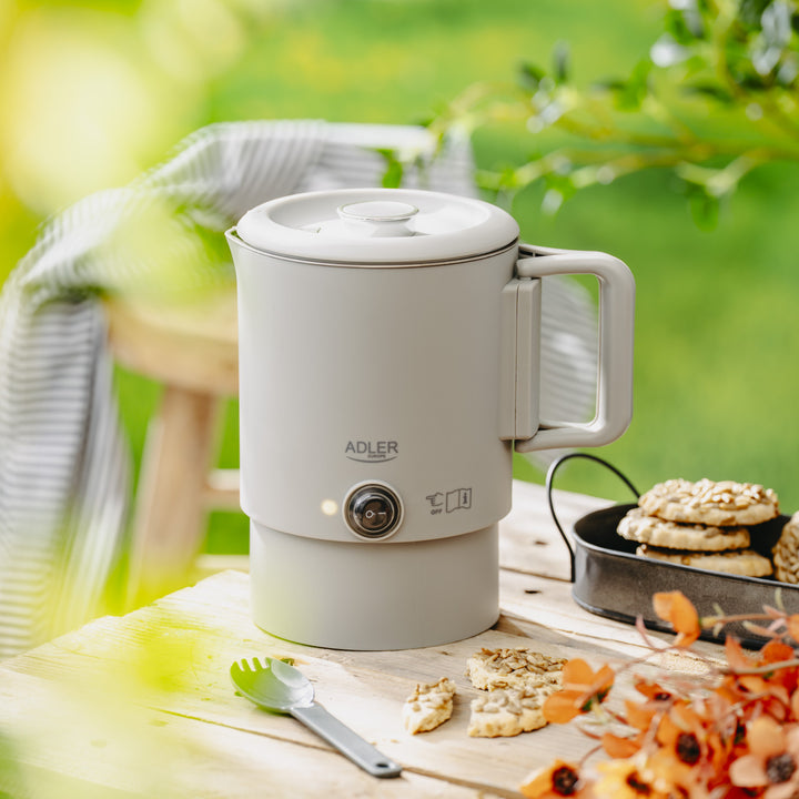 Adler elektromos vízforraló, utazó vízforraló, dupla falú, 0,8 l űrtartalom, max. teljesítmény 650 W, szürke, AD 1388
