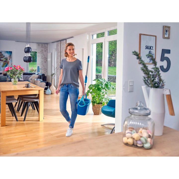 Leifheit Clean Twist szett, forgó felmosó és vödör, állítható nyélhossz, a vödör űrtartalma 6 l, Micro duo felmosófej, 52101