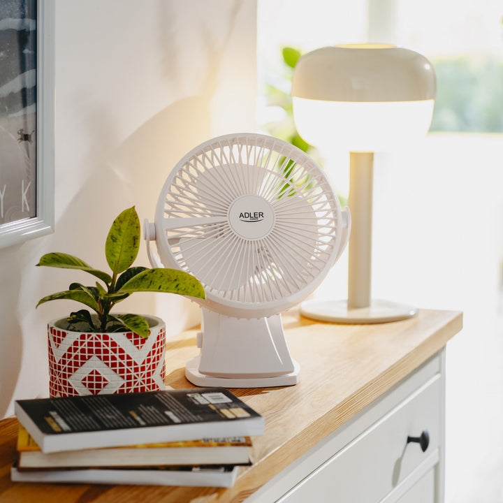 Asztali ventilátor klipszes rögzítéssel, akkumulátoros, 15,5 cm, 360°-ban forgatható, USB-C, Adler