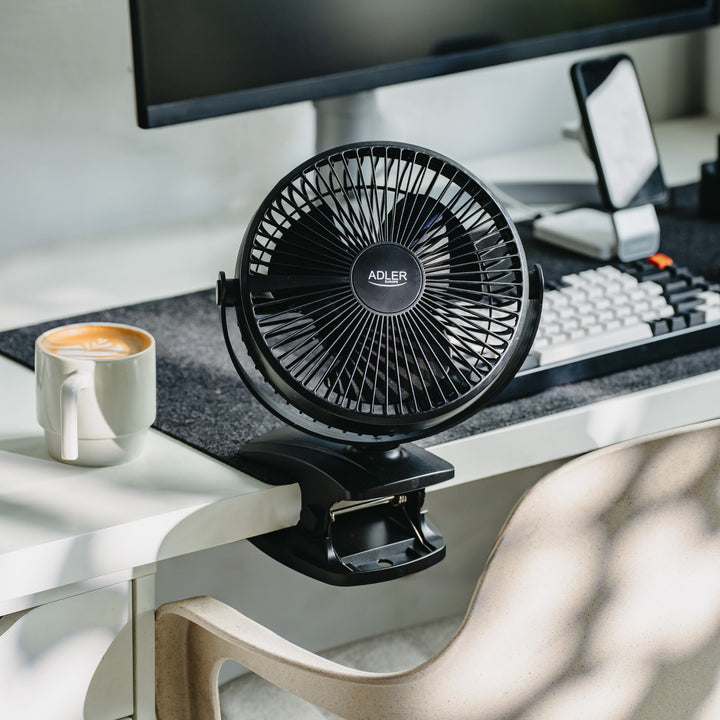 Asztali ventilátor klipszes rögzítéssel, akkumulátoros, 15,5 cm, 360°-ban forgatható, USB-C, Adler