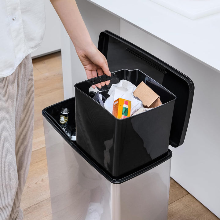 Curver pedálos szemetes, 2x26 l-es tartályokkal, fémbevonatú, ezüst színű, 251002