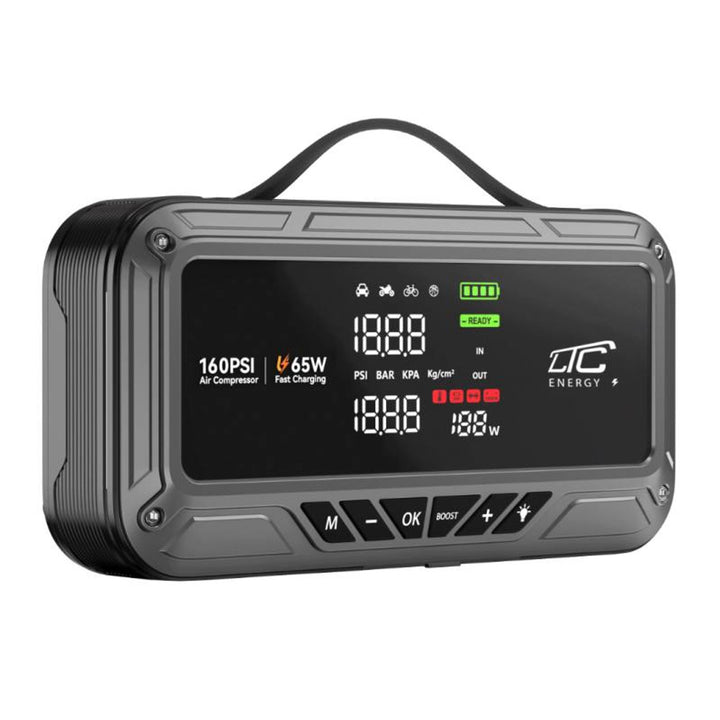 LTC indító, 12 000 mAh, kompresszorral, zseblámpával és powerbankkal, LCD-kijelző, 65 W teljesítmény, kábelek és hordtáska a csomagban, LXJS120
