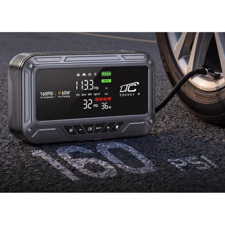 LTC indító, 12 000 mAh, kompresszorral, zseblámpával és powerbankkal, LCD-kijelző, 65 W teljesítmény, kábelek és hordtáska a csomagban, LXJS120