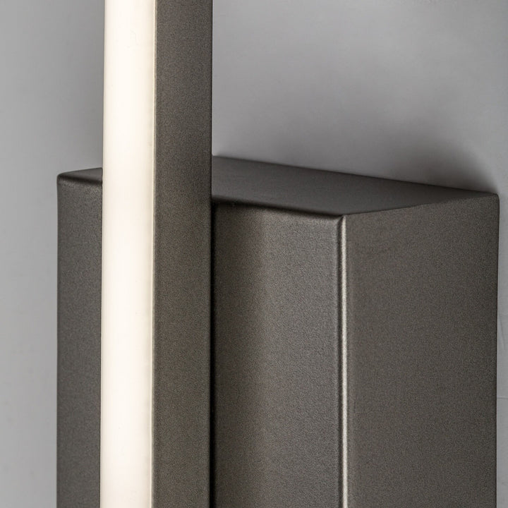 Tilmann beltéri falilámpa, gunmetal, 10 W-os LED, 550 lm, 4000 K, magasság: 36 cm, IP44, érintésvezérelt, 75 000
