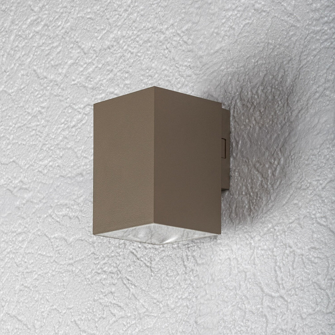 Külső falilámpa, Urfa, LED 9 W, 900 lm, színhőmérséklet 2700, 4000, 6500 K, magasság 11,5 cm, IP65, szürke-bézs, 77216