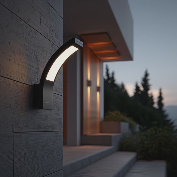 LED homlokzati lámpa MCE343 B 800lm 10W IP54 Maclean Energy fekete szín, természetes fehér (4000K) színben