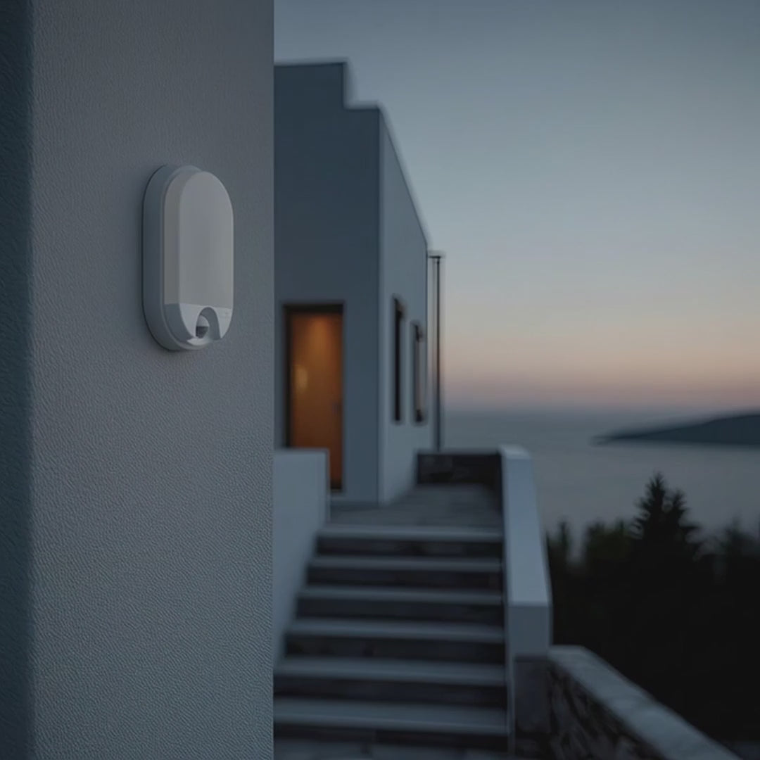 Infravörös mozgásérzékelő LED lámpa MCE340 W 1100lm 15W IP54 Maclean Energy szín fehér, szín természetes fehér (4000K)